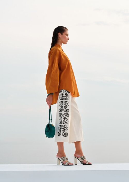 CLBL0512 SS25 326 BURNT ORANGE VIRA CLTR0482 SS25 003 IVORY CYPRESS 077190997